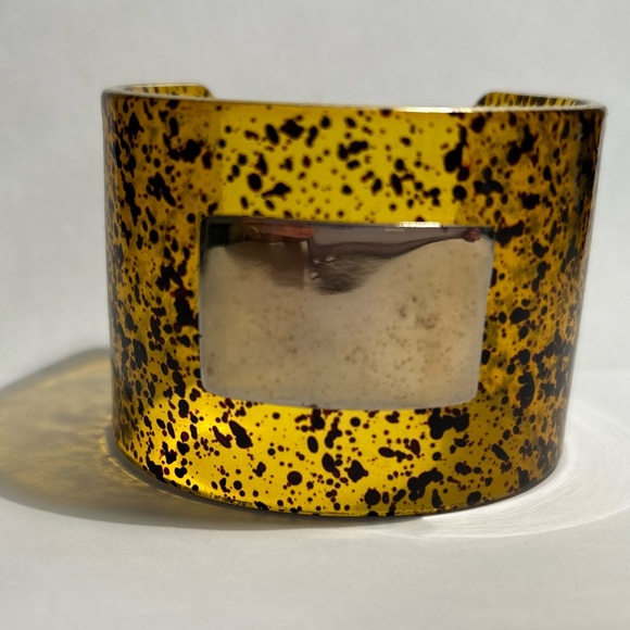 Jewelry - Tortoise shell style cuff bracelet